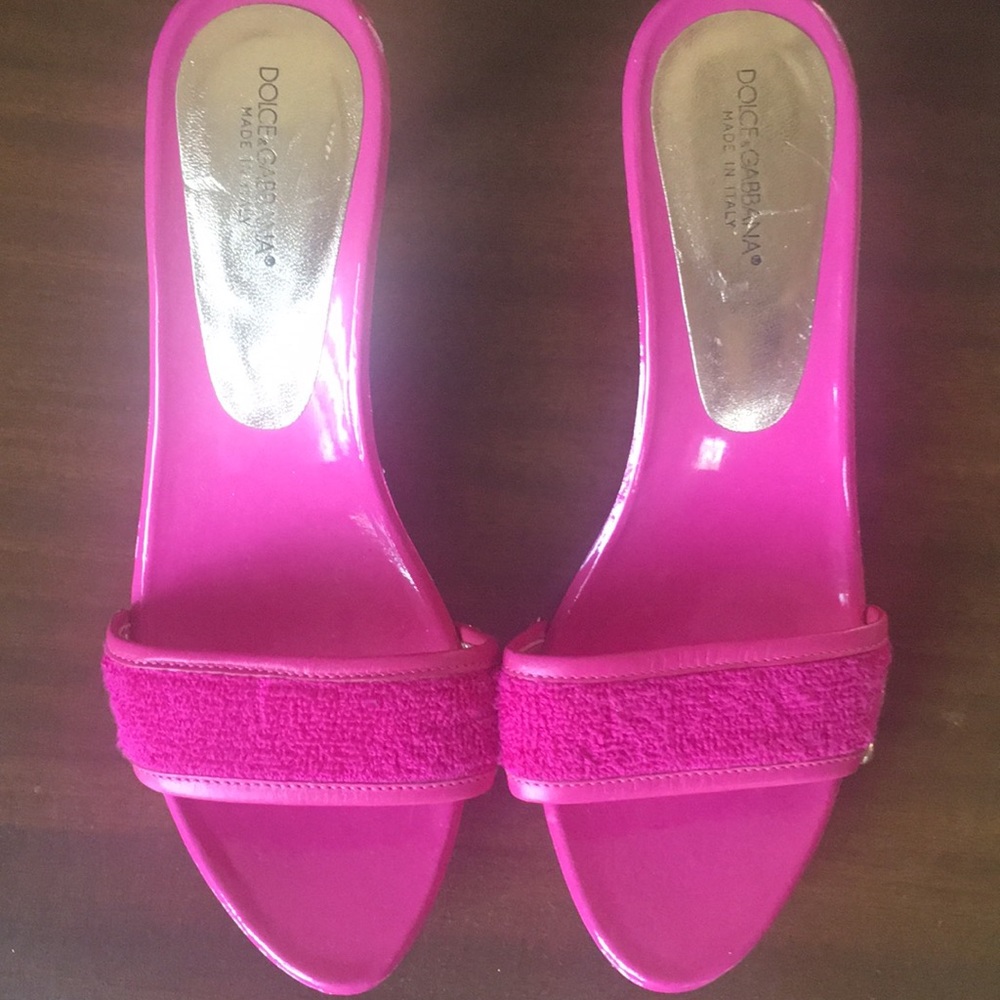 Dolce Gabbana pink heels